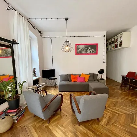 Apartment The Royal Route Art