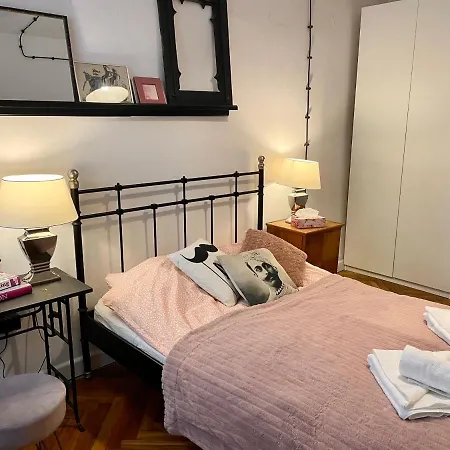 The Royal Route Art Apartment